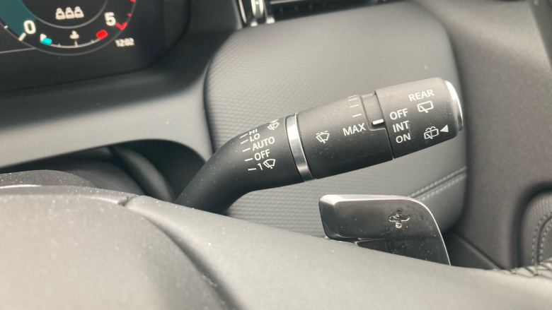 Land Rover Discovery Sport 2.0 D200 Dynamic SE 5dr Auto [5 Seat] Diesel Station Wagon